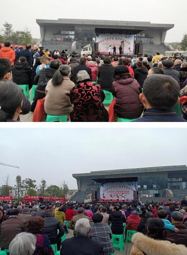 市民集聚看戲.jpg