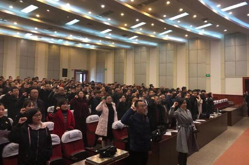 貨運(yùn)企業(yè)工會(huì)代表宣誓加入工會(huì)組織.jpg