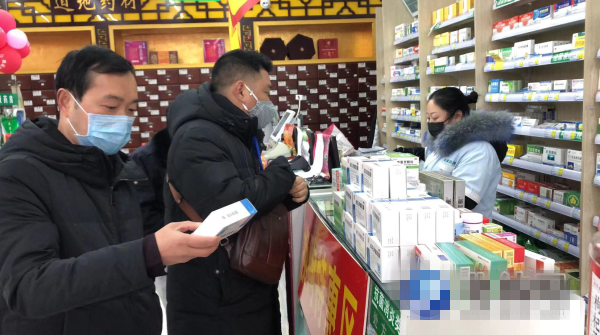 雨城區(qū)醫(yī)保局到定點醫(yī)藥機構(gòu)對口罩、消毒液、抗病毒藥物等防控用品市場價格和供應(yīng)情況進(jìn)行監(jiān)測.png