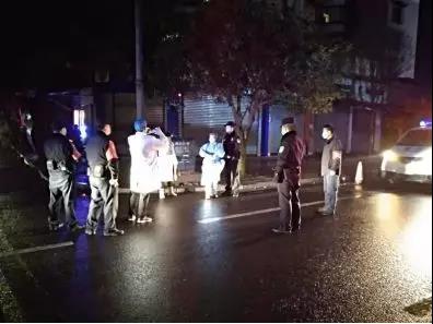 斗膽社區(qū)黨委書記劉政.jpg