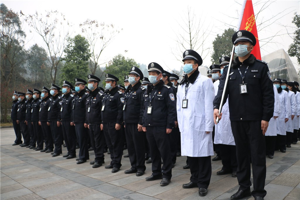 換防接力棒，接過戰(zhàn)疫的鋼槍  ——宜賓監(jiān)獄完成第二批封閉管理執(zhí)勤換防交接