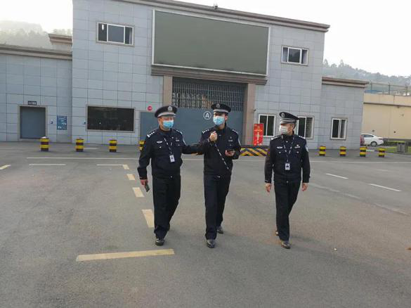 為了更好的回歸，堅(jiān)守52天的他今日離開最愛的崗