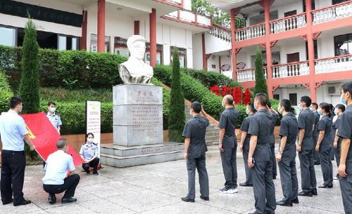 圖二.jpg