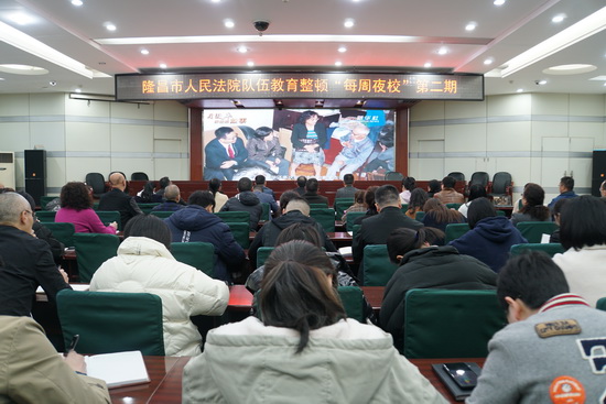 學(xué)習(xí)先進(jìn)事跡.JPG