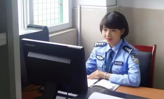 對(duì)話警營(yíng)中的最美軍嫂