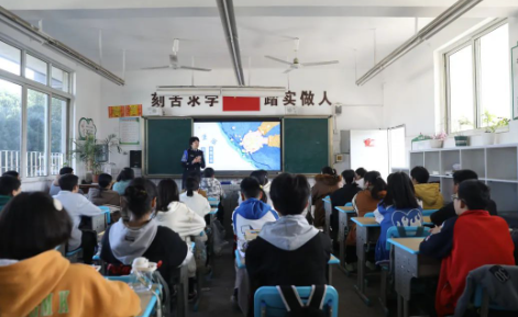 成長賦能進校園 警校聯(lián)動保安全