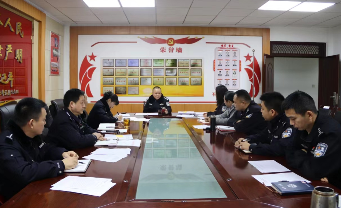 眉山市拘留所:以老帶新“傳幫帶”，凝聚戰(zhàn)斗力